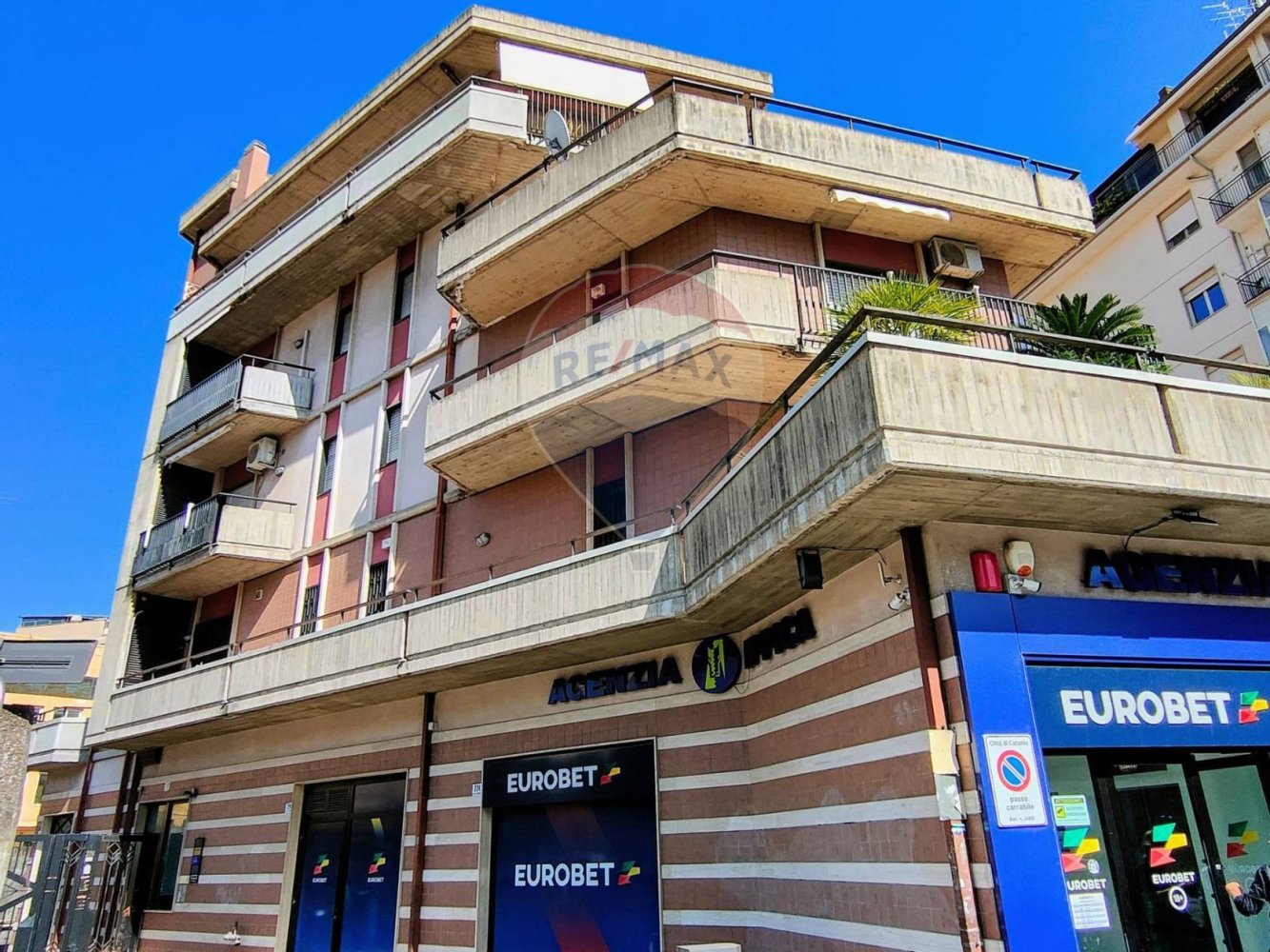 Квартира с 2 спальнями в Катания, Италия № 388227