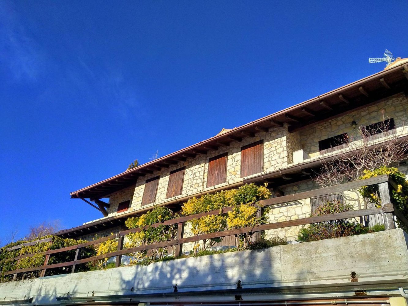 2غرفة شقة في Grone, Italy رقم 183228