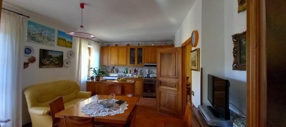 Квартира с 5 комнатами в Кастель Вискардо, Италия № 103635 8