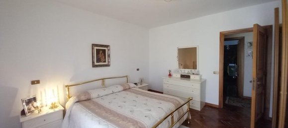 Квартира с 5 комнатами в Кастель Вискардо, Италия № 103635 14