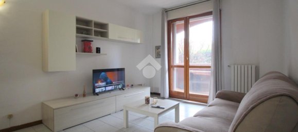2 rooms Apartment in Rho, Italy No. 152388 3