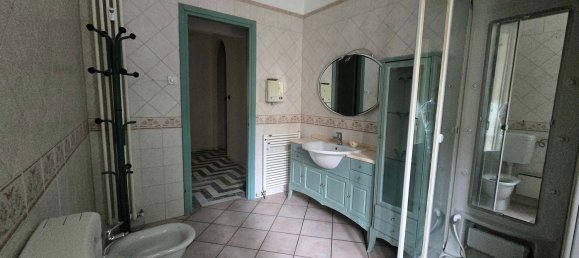 5 rooms Apartment in Asti, Italy No. 266983 18