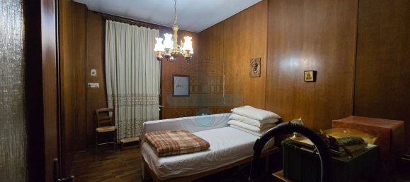 5 rooms Apartment in Asti, Italy No. 266983 7