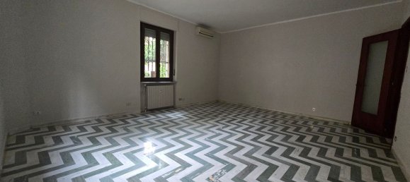 5 rooms Apartment in Asti, Italy No. 266983 22