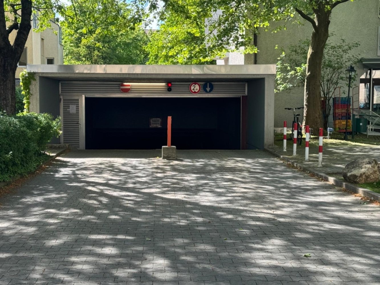 Parking à Munich, Germany No. 218626