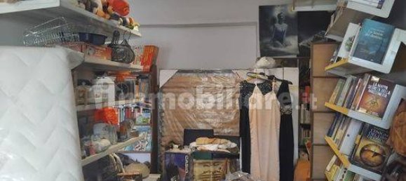 1-Zimmer Gewerbliche Immobilie in Florence, Italy, Nr. 355191 9