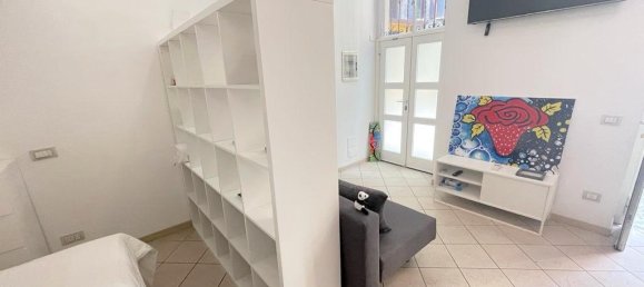 1 bedroom Apartment in Milan, Italy No. 246327 9