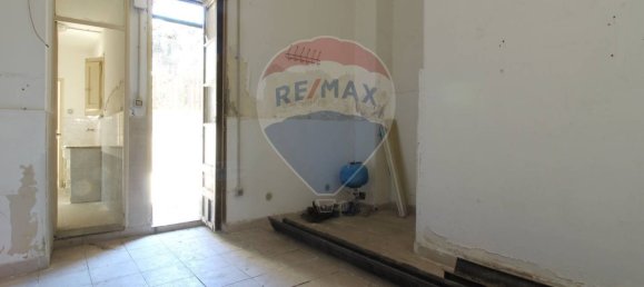 2-salle Propriété commerciale à Catania, Italy No. 295056 7