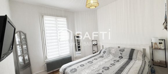 2 bedrooms House in Le Plessis-Bouchard, France No. 291514 12