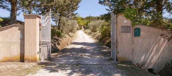 4 bedrooms House in Fauglia, Italy No. 1434 3