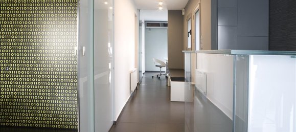 111m² Property in Athens, Greece No. 4576 3