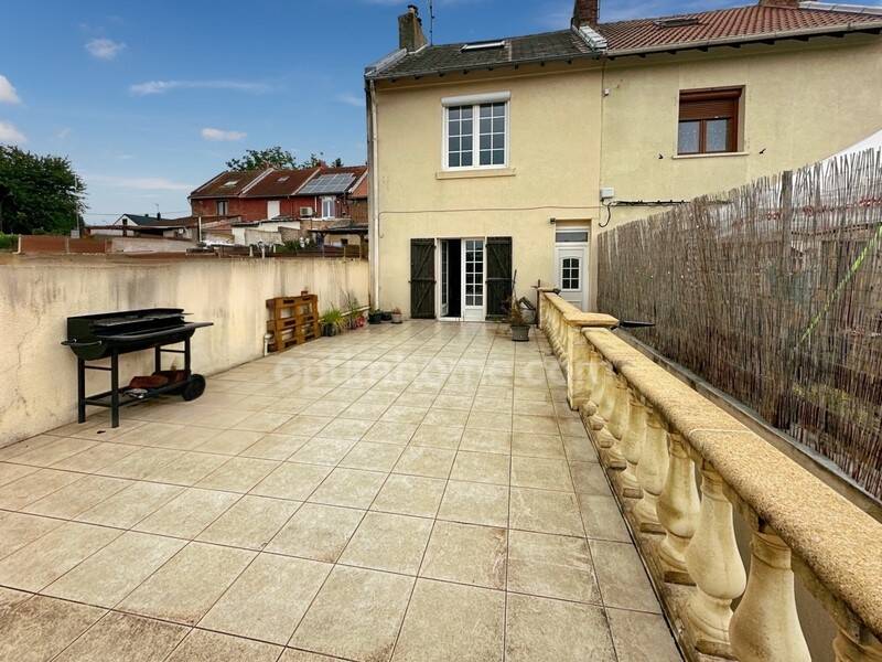 3 غرف نوم منزل في Saint-Quentin, France رقم 275703