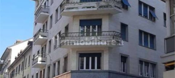 3 chambres Appartement à Varese, Italy No. 332219 2