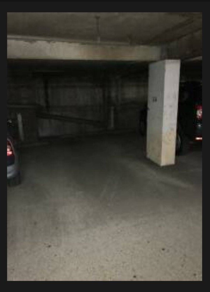 Estacionamento em Bagnolet, France 14 m² N.º 327037