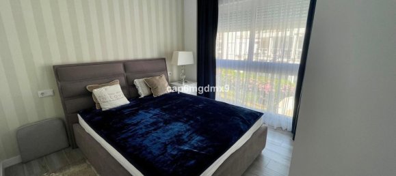 3 bedrooms Apartment in Benahavis, Spain No. 135229 12