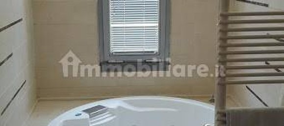 4 غرف نوم فيلا في Carrara, Italy رقم 45791 25