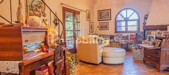 3 Schlafzimmer Haus in Gavorrano, Italy, Nr. 209011 36
