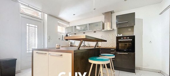 2 bedrooms Apartment in Macon, France No. 312099 4