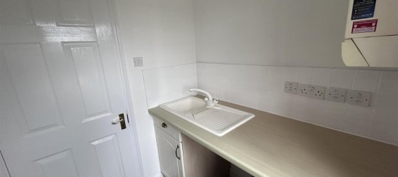 3 bedrooms House in Gillingham, United Kingdom No. 951 34