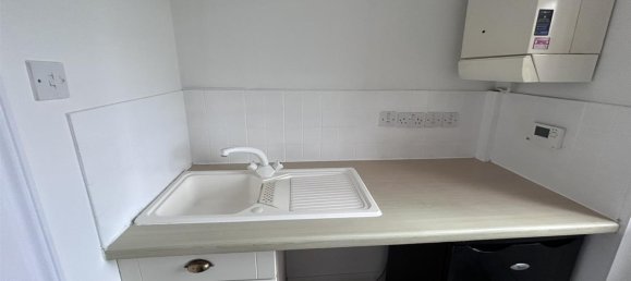 3 bedrooms House in Gillingham, United Kingdom No. 951 31