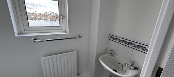 3 bedrooms House in Gillingham, United Kingdom No. 951 47