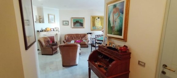 Apartamento de 5 habitaciónes en Cervaro, Italy No. 41018 2