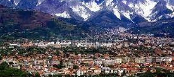 2 bedrooms House in Carrara, Italy No. 202247 8