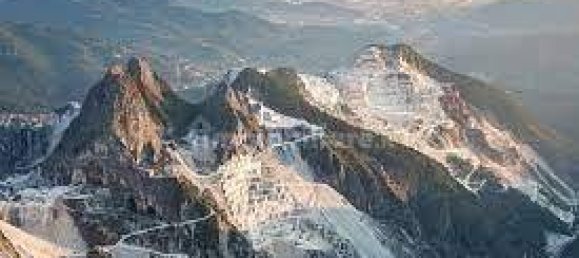 2 bedrooms House in Carrara, Italy No. 202247 18