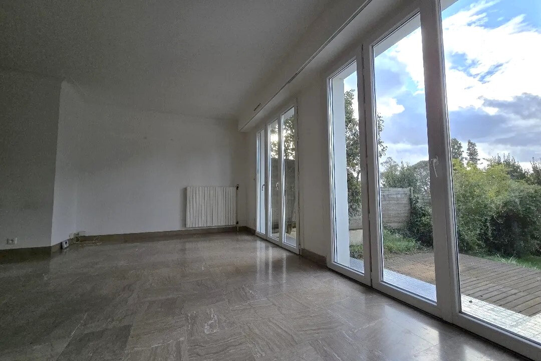 4 chambres Maison à Nantes, France No. 106469