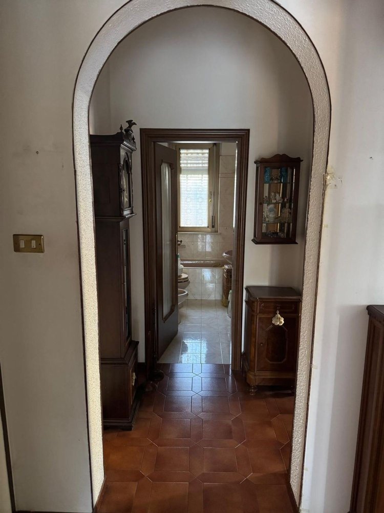 4 bedrooms Apartment in Orio al Serio, Italy No. 361132