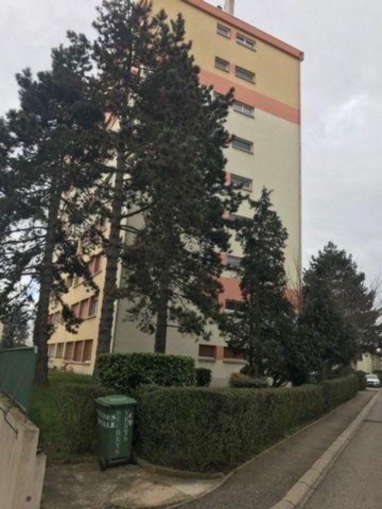 Condominio de 2 dormitorios en Thionville, France No. 8754