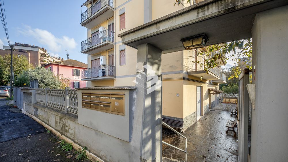 3-Zimmer Wohnung in Rome, Italy, Nr. 204491