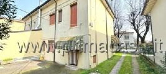 Casa de 4 divisões em San Bonifacio, Italy N.º 163666 3