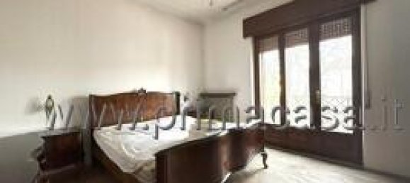 Casa de 4 divisões em San Bonifacio, Italy N.º 163666 7