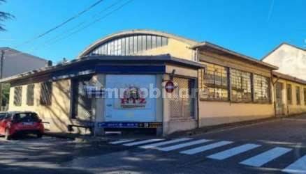 Склад с 1 комнатой в Ераго кон Ораго, Италия № 388061