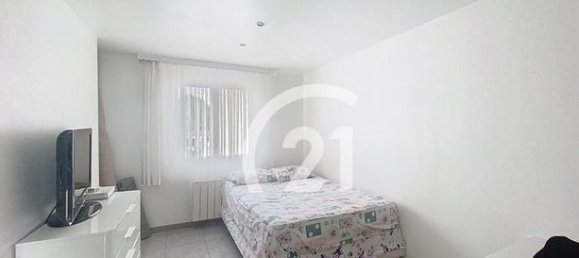 Casa de 4 dormitorios en Villiers-le-Bel, France No. 361365 9