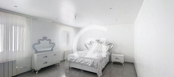 Casa de 4 dormitorios en Villiers-le-Bel, France No. 361365 4