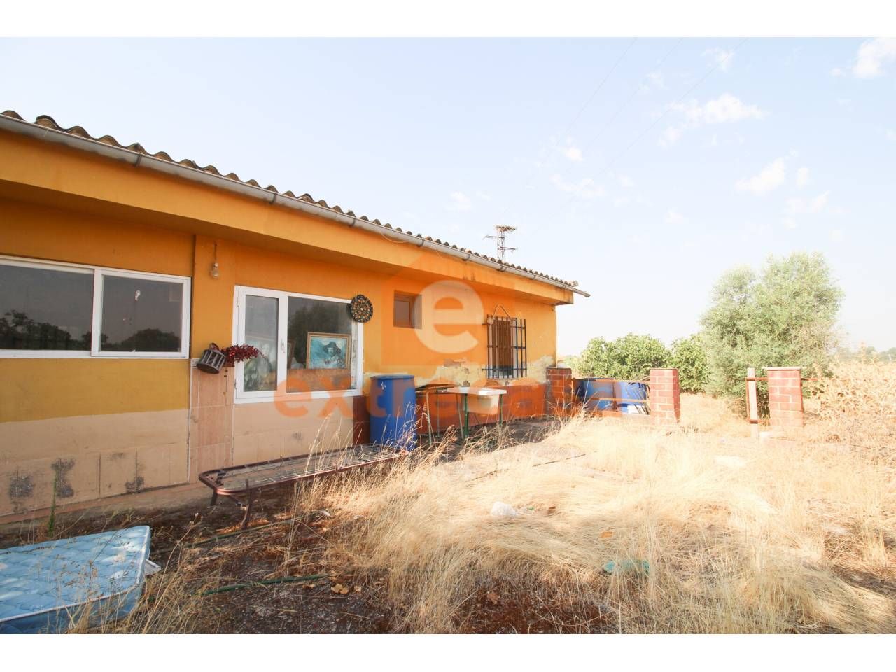 Casa de 3 dormitorios en Valdebótoa, Spain No. 168942