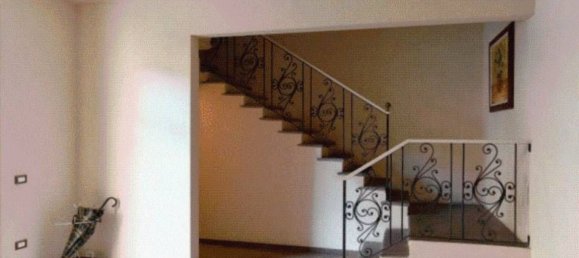 Apartamento de 3 habitaciónes en Cremona, Italy No. 265604 11