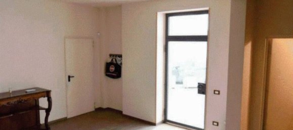 Apartamento de 3 habitaciónes en Cremona, Italy No. 265604 8