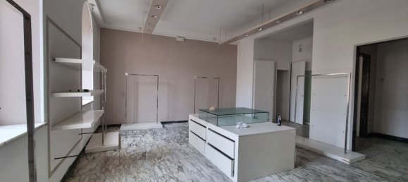 Gebäude in Lucca, Italy 1764m², Nr. 305486 11