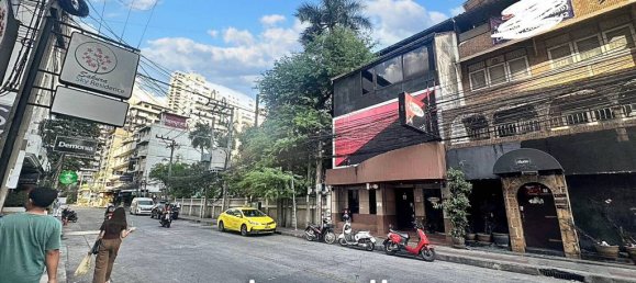 210m² Commercial property in Bangkok, Thailand No. 13775 2