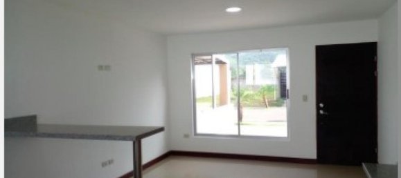 Дом с 3 спальнями в Картаго, Коста-Рика № 1002 2