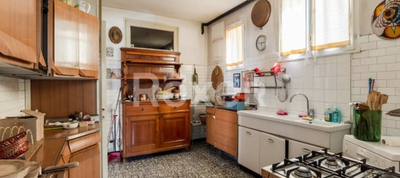 25 rooms Building in Padua, Italy No. 127537 16