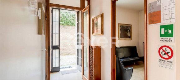 25 rooms Building in Padua, Italy No. 127537 29