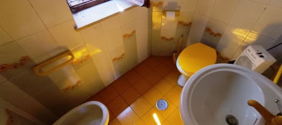 Дом с 5 комнатами в Серроне, Италия № 74222 11