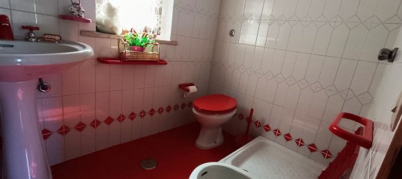 Дом с 5 комнатами в Серроне, Италия № 74222 24