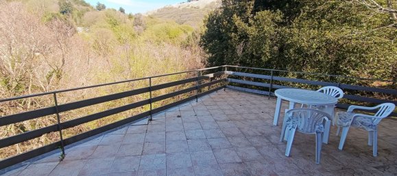 Дом с 5 комнатами в Серроне, Италия № 74222 29