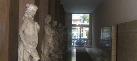 1 bedroom Apartment in Milan, Italy No. 319946 8