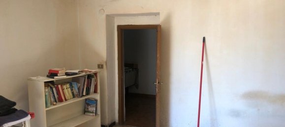 Casa de 7 habitaciónes en Giuliano Teatino, Italy No. 151071 7